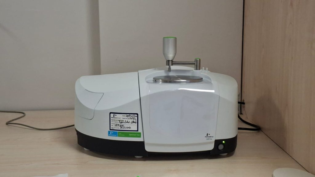 FTIR (Spektrometre Cihazı )